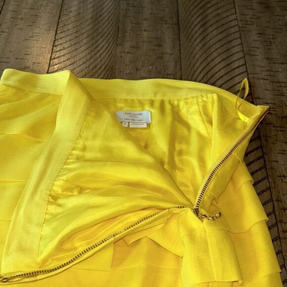 CHIC Daisy Yellow Layered & Lined Silk Go Go Skirt for Go Go Days ☀️ & Nights🌙 - Picture 6 of 17